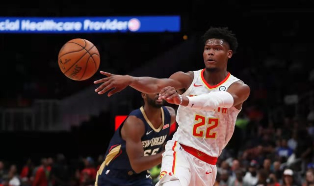  湖人交易传闻涉拉塞尔换鹈鹕锋线悍将  