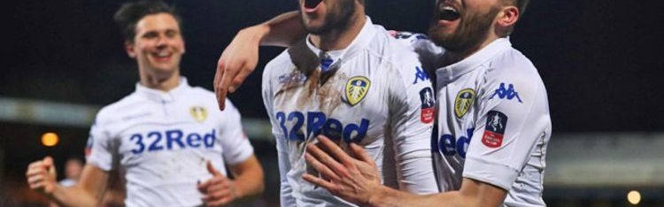  莱比锡红牛绝平对手，戏剧性保留争四希望  