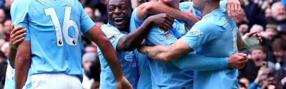  哈兰德双响助曼城，四球横扫埃弗顿  