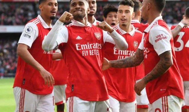  阿森纳主场完胜，争冠格局再生新变数