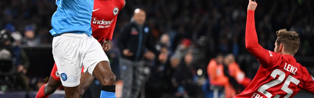  奥斯梅恩戴帽，那不勒斯狂胜弱旅  