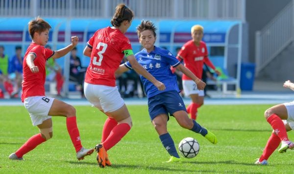  曼城女足夺得联赛冠军创历史  