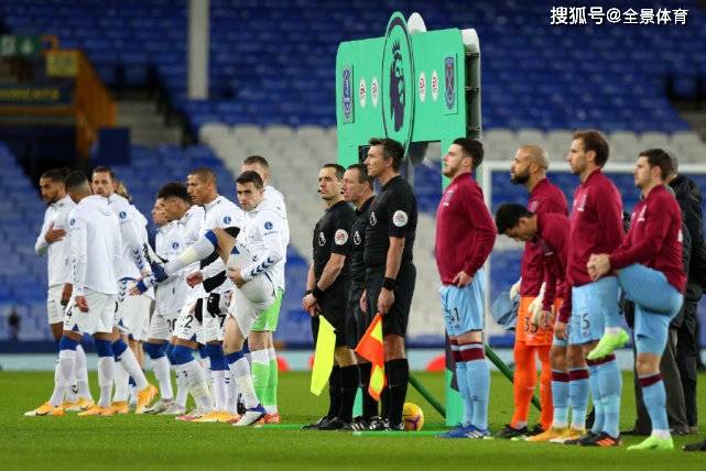  埃弗顿终结曼联不败纪录戴奇变阵收奇效  