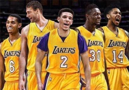 勇士逆转太阳豪取七连胜领跑联盟  